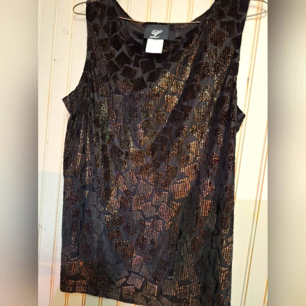Chic Black and Gold Patterned Tank Top
